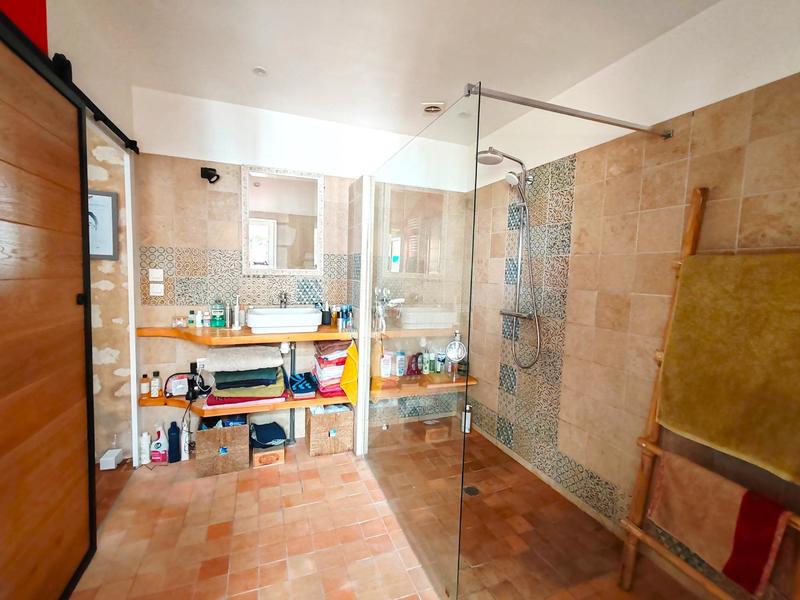 Maison - 200 m² - 8 pièces