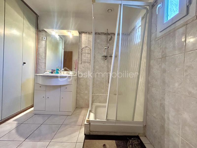 Maison traditionnelle - 86 m² - 4 pièces