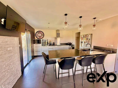 Maison - 120 m² - 5 pièces