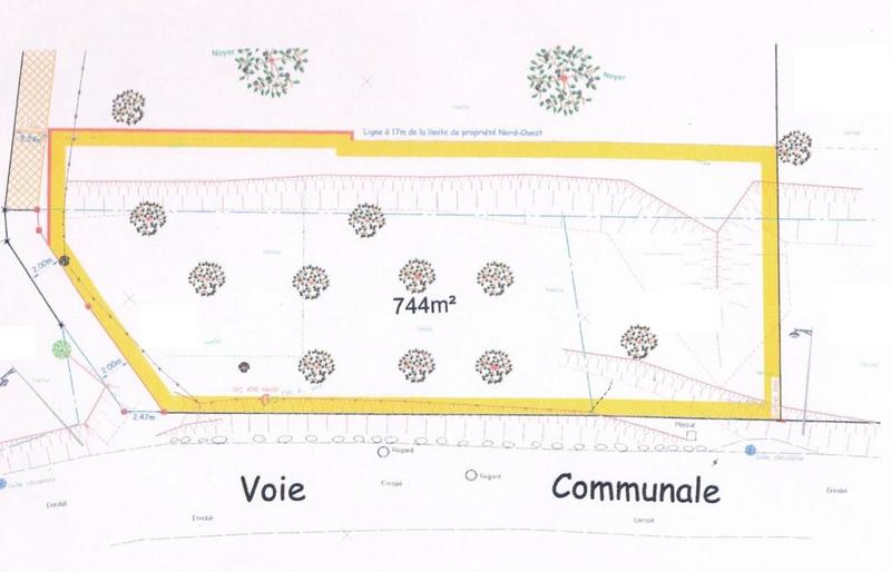 Terrain - 744 m²