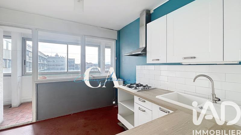 Appartement - 90 m² - 4 pièces