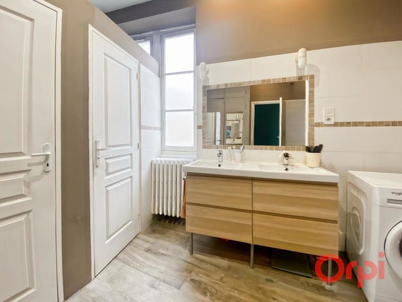Appartement - 121 m² - 4 pièces