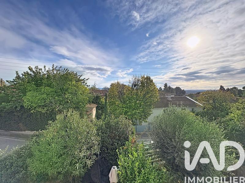 Maison - 82 m² - 5 pièces