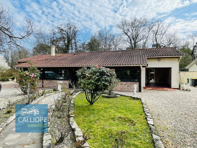 Maison - 143 m² - 6 pièces