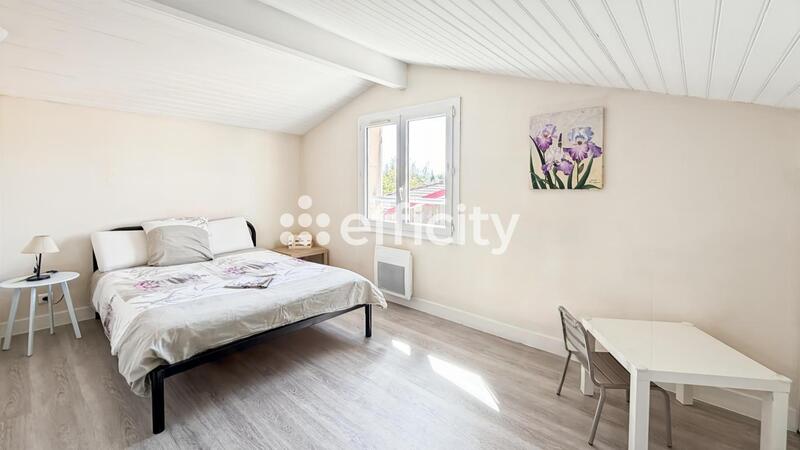 Maison - 95 m² - 5 pièces