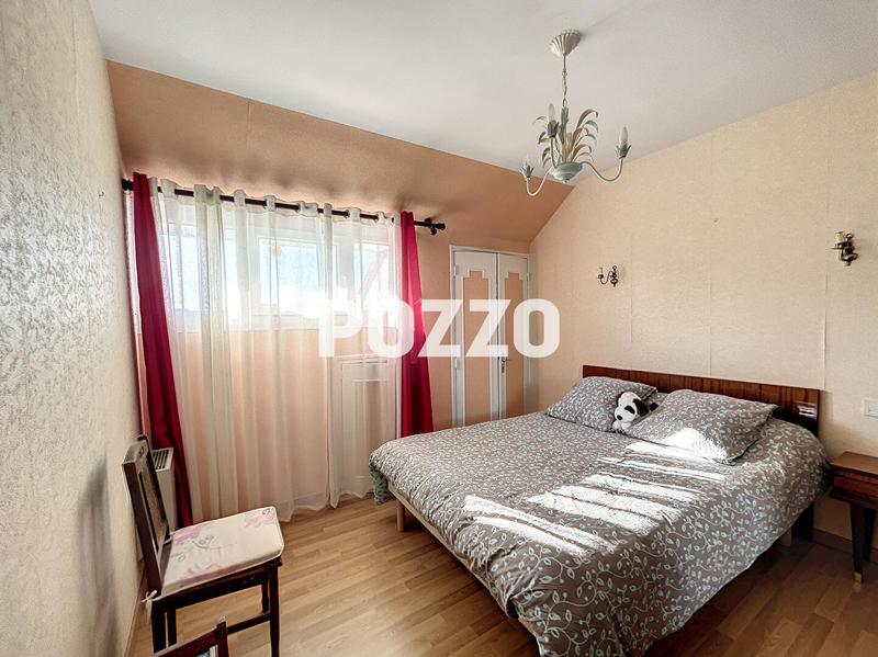 Maison - 102 m² - 5 pièces