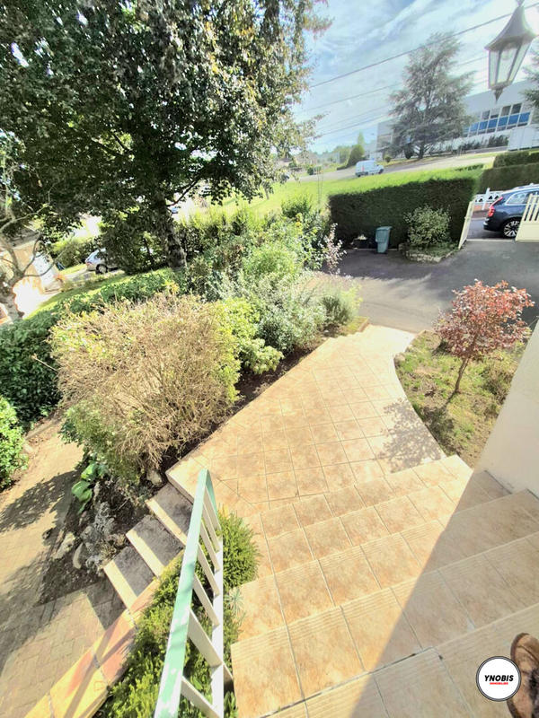 Maison - 121 m² - 6 pièces