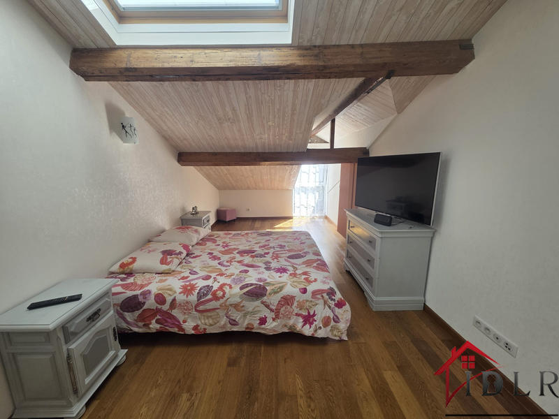 Maison - 252 m² - 7 pièces