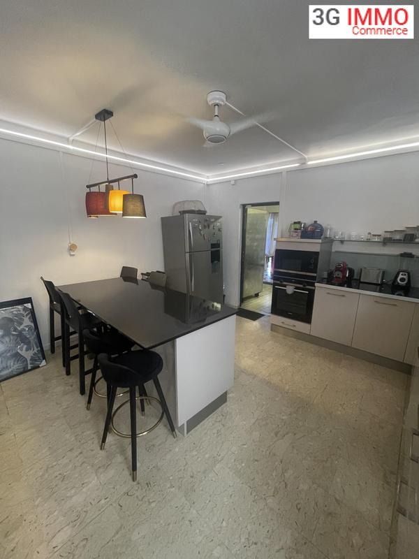 Fonds de commerce - Magasins - 95 m²