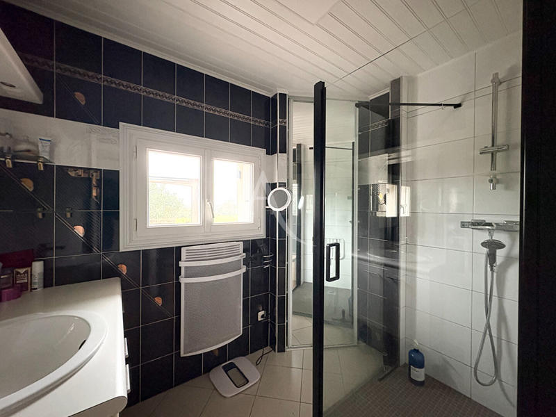 Maison - 138 m² - 7 pièces