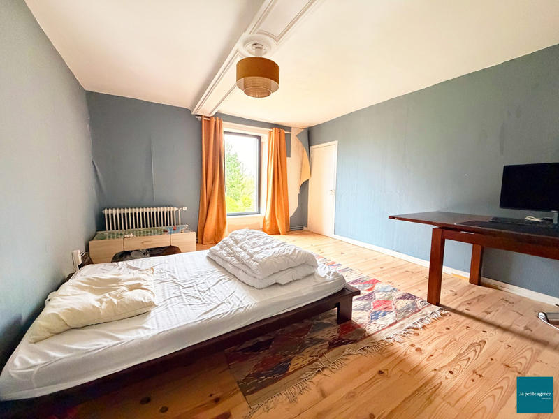 Maison - 207 m² - 7 pièces