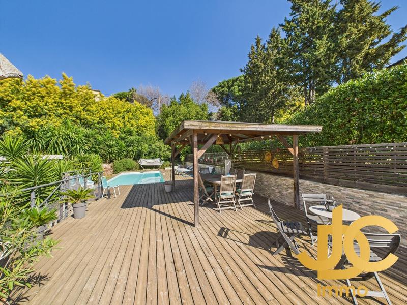 Maison - 112 m² - 5 pièces