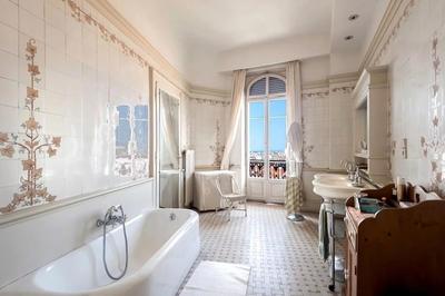 Appartement - 242 m² - 5 pièces