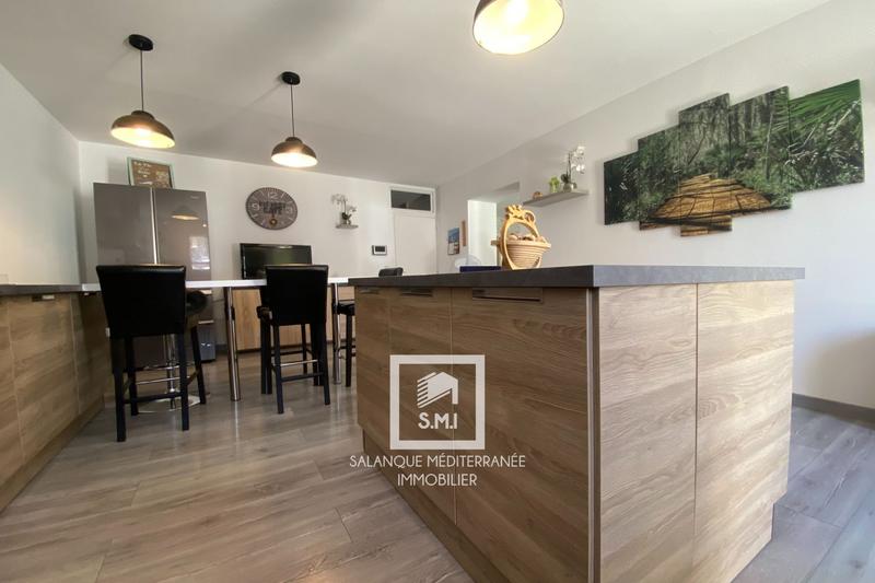 Maison de ville - 272 m² - 8 pièces