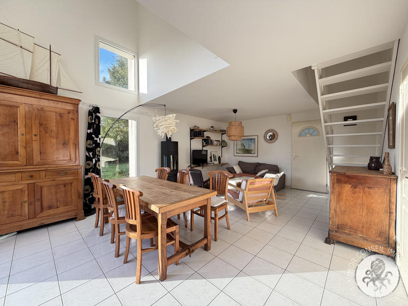Maison - 87 m² - 5 pièces