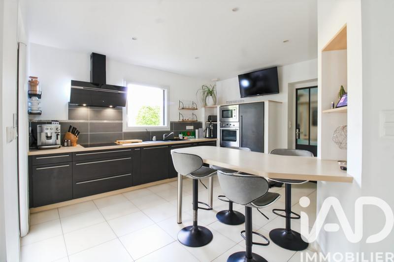 Maison - 144 m² - 7 pièces