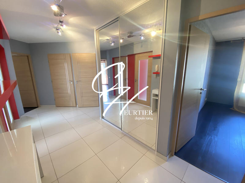 Appartement - 79 m² - 4 pièces