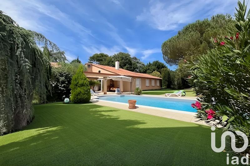 Maison - 246 m² - 8 pièces