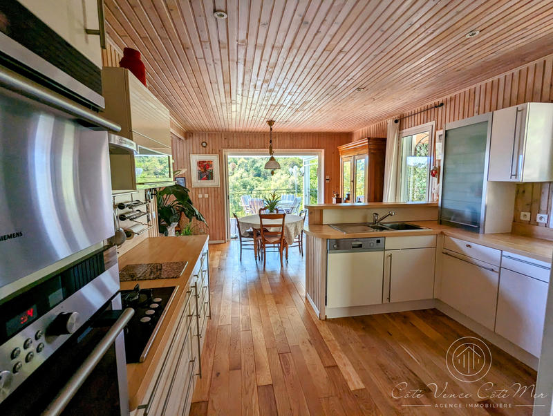 Maison - 146 m² - 4 pièces