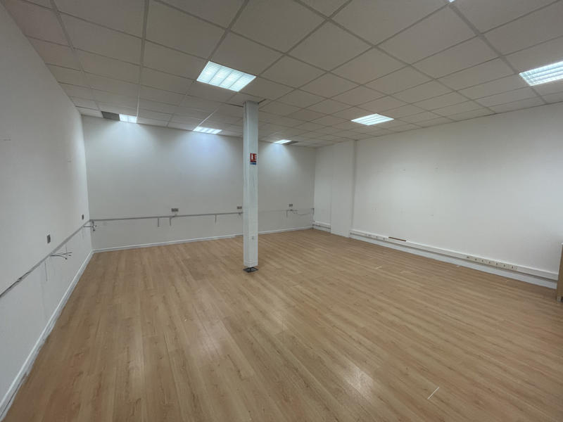 Bureau - 800 m²