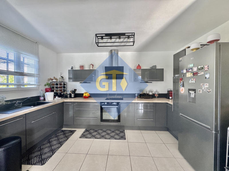 Villa - 140 m² - 5 pièces