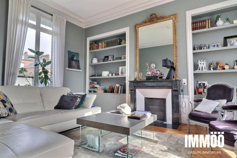 Maison - 188 m² - 9 pièces