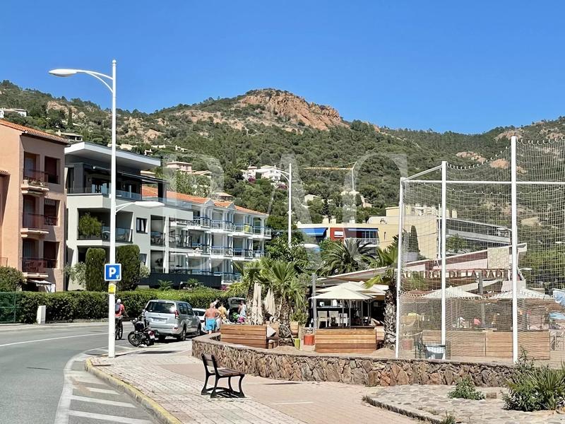 Villa - 280 m² - 10 pièces