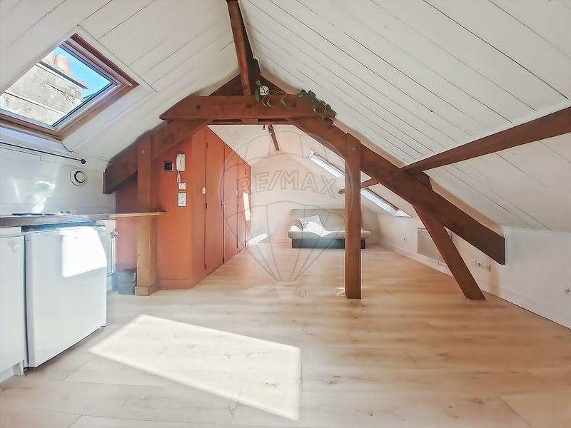 Studio - 17 m² - 1 pièce