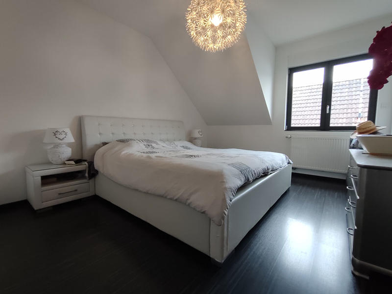 Maison - 99 m² - 4 pièces