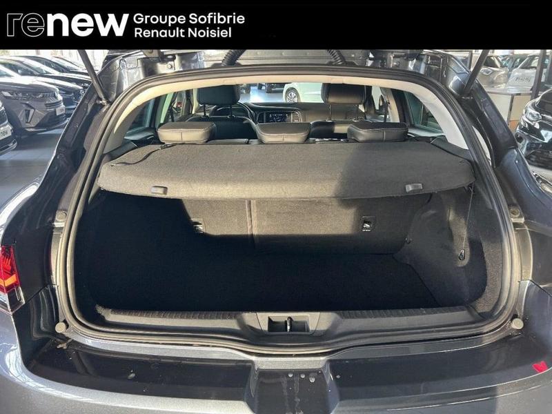 Renault Mégane IV Berline TCe 140 Edc Fap - 20 Business Intens