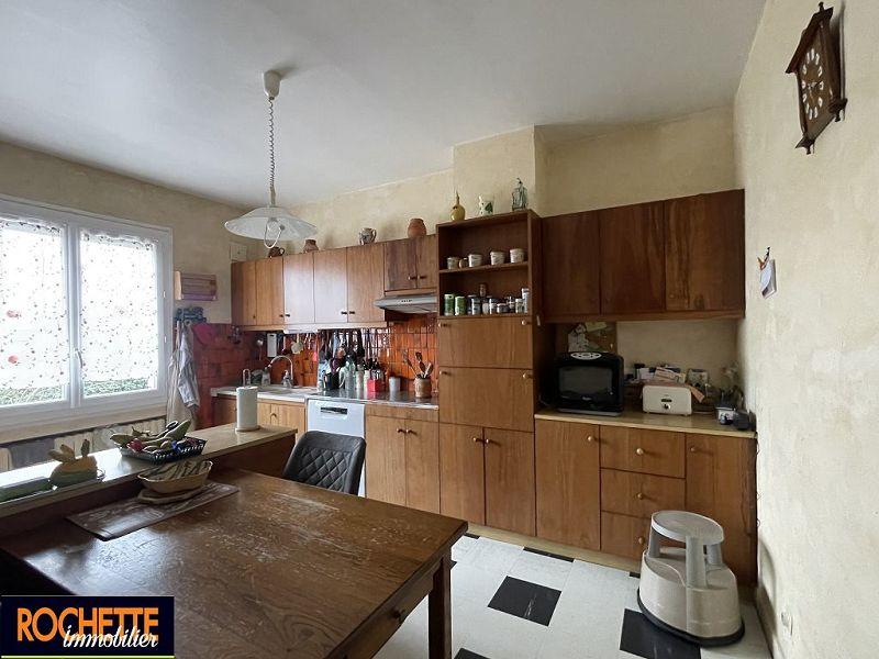 Maison traditionnelle - 174 m² - 6 pièces