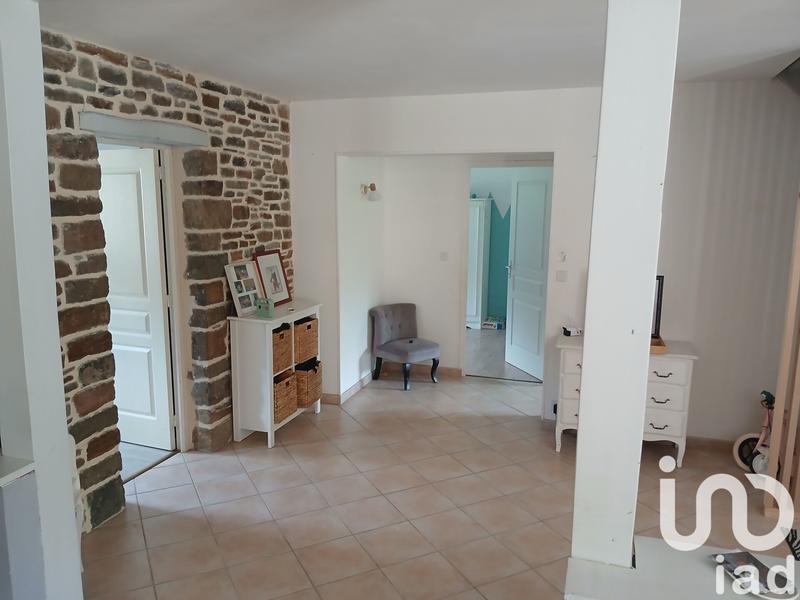 Maison - 240 m² - 9 pièces