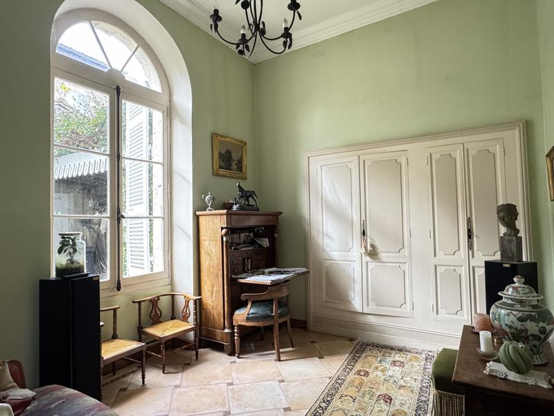 Maison - 252 m² - 7 pièces