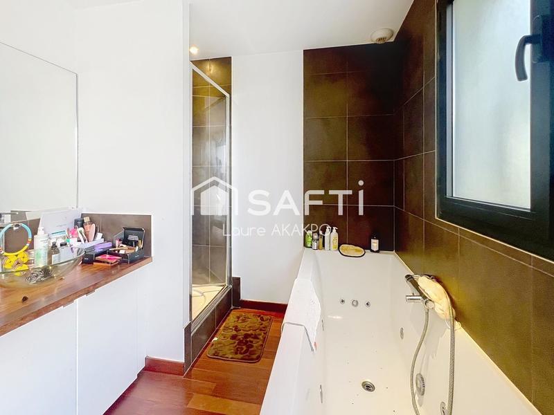 Maison - 140 m² - 7 pièces