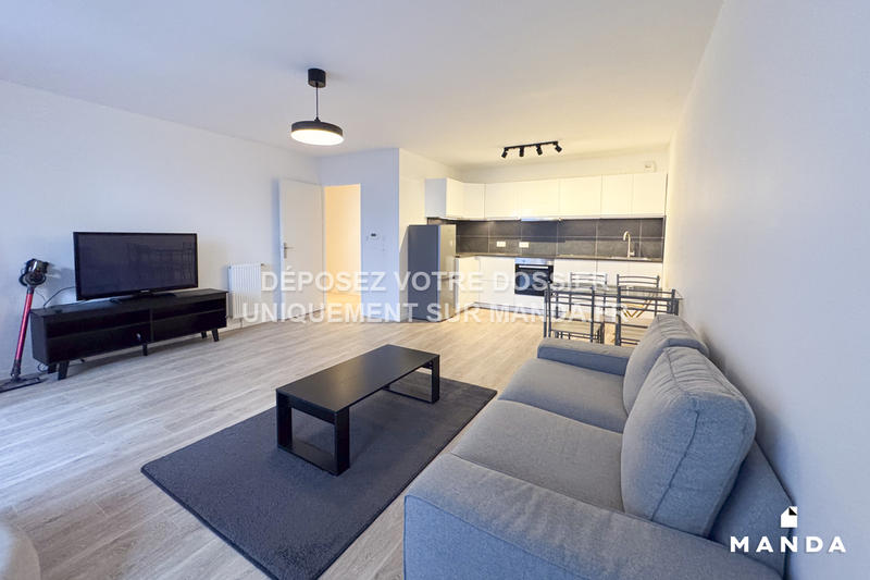 Chambre - 10 m² - 4 pièces