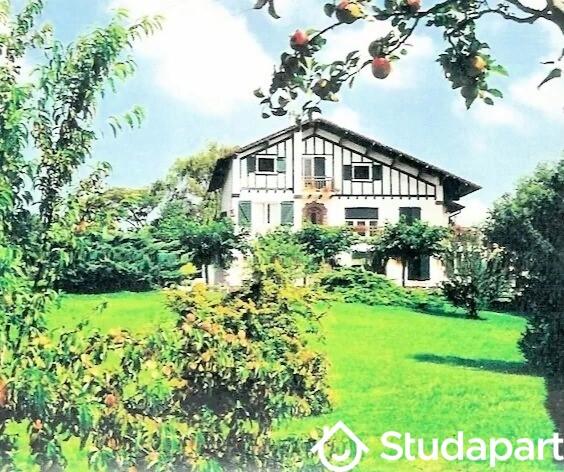 Chambre - 16 m² - 1 pièce