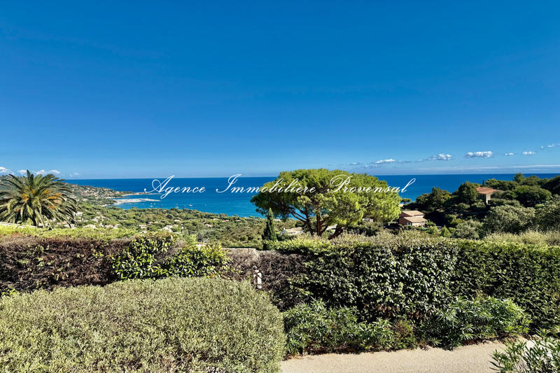 Villa - 213 m² - 6 pièces