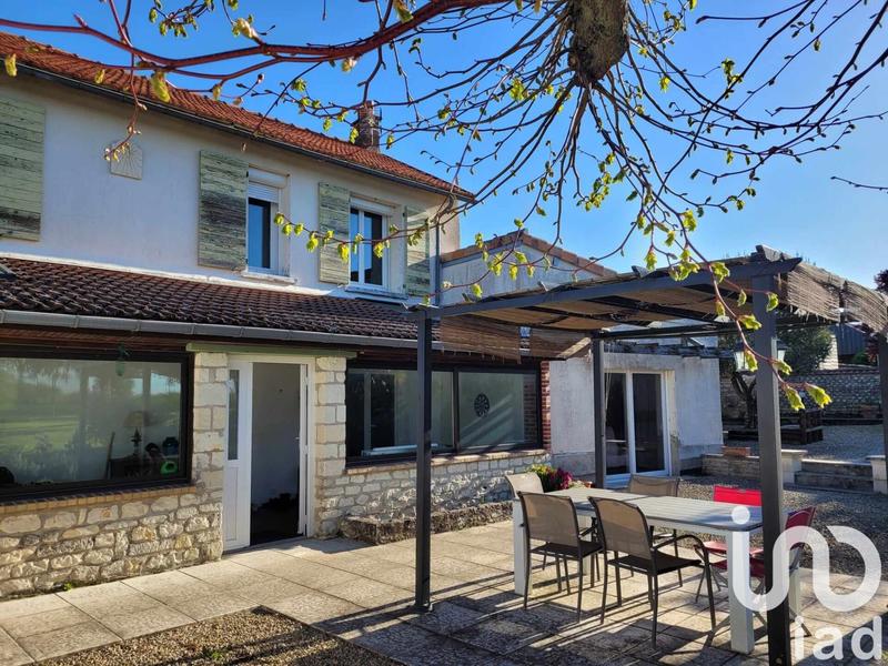 Maison de campagne - 210 m² - 7 pièces