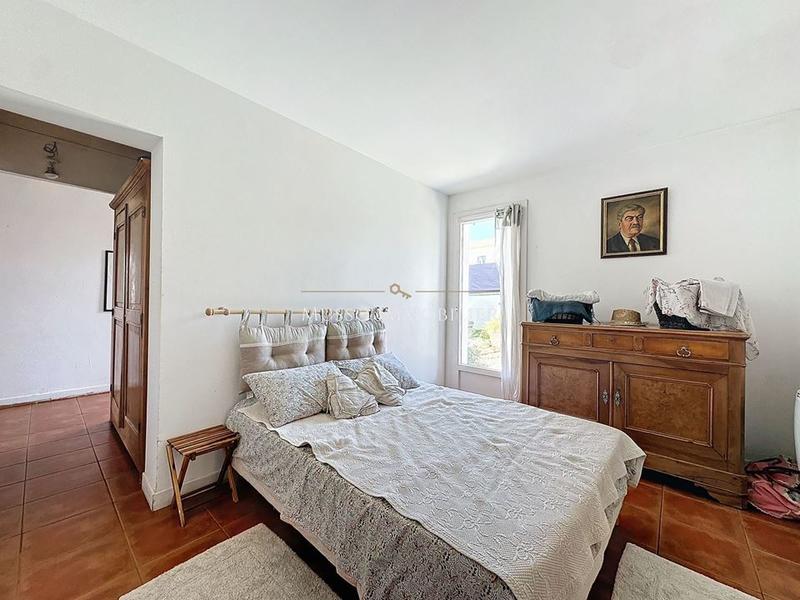 Maison traditionnelle - 215 m² - 5 pièces