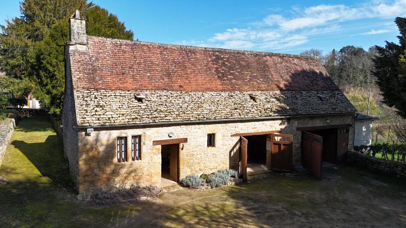 Propriété - 245 m² - 10 pièces