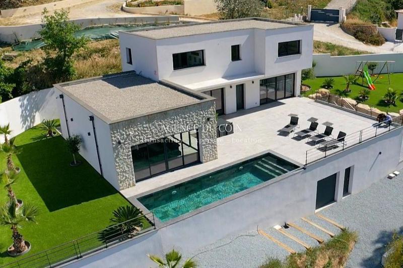 Villa - 180 m² - 7 pièces