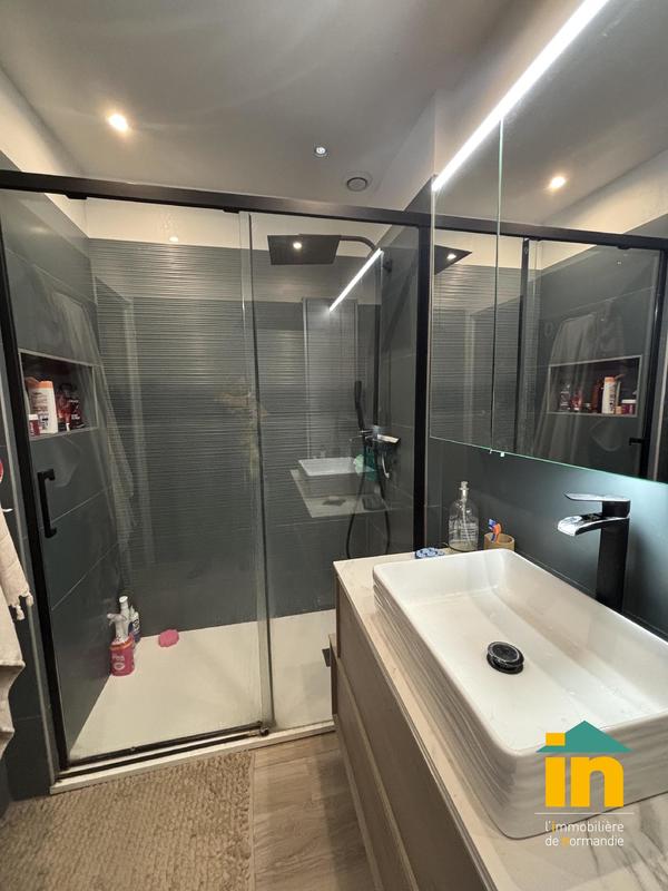 Maison de ville - 152 m² - 8 pièces