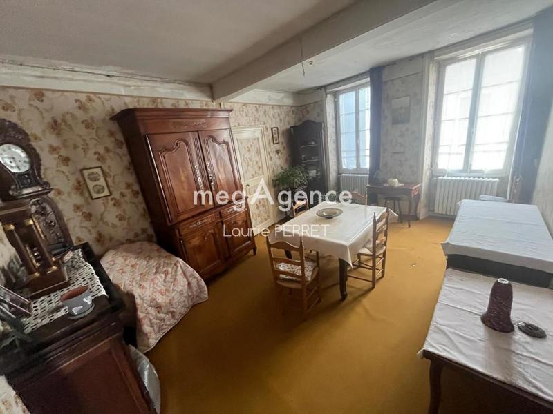 Maison ancienne - 181 m² - 7 pièces