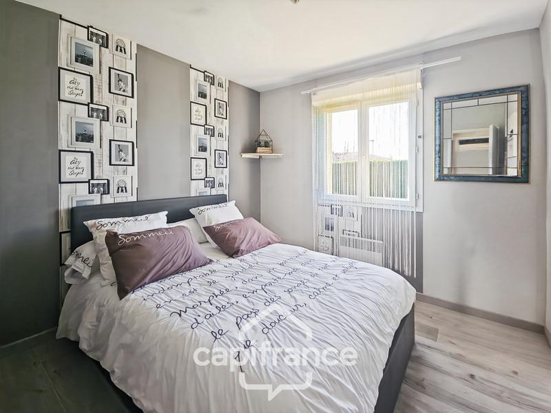 Maison - 96 m² - 5 pièces