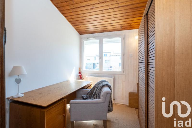 Maison - 99 m² - 5 pièces