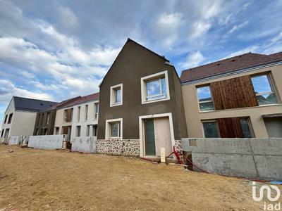 Maison - 92 m² - 4 pièces