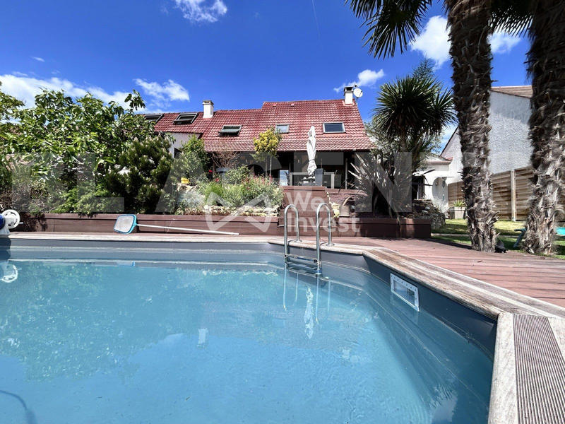 Maison - 219 m² - 6 pièces