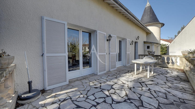 Maison - 156 m² - 6 pièces