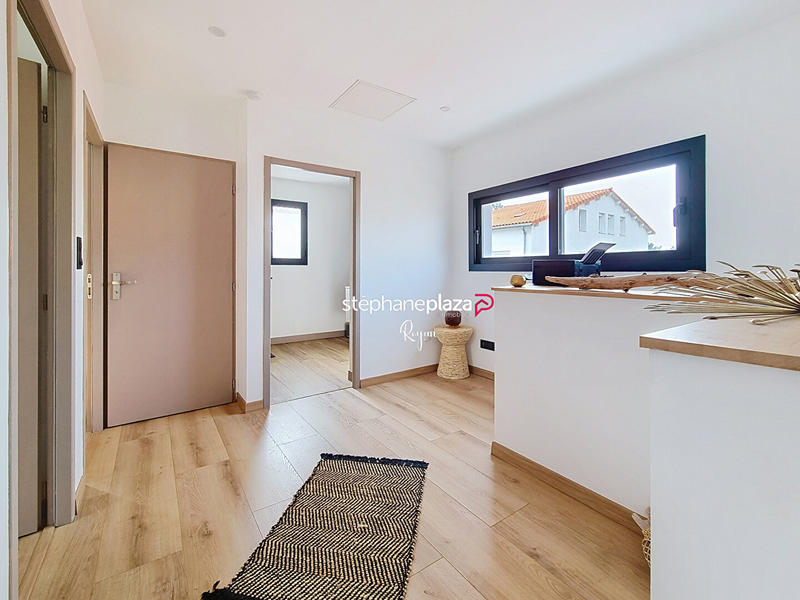 Maison - 133 m² - 6 pièces