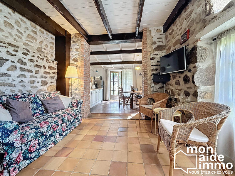 Maison - 340 m² - 15 pièces